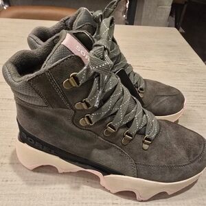 BRAND NEW W/TAGS -Sorel Women's Olive and Pink Sneakers